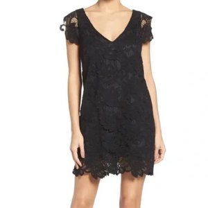 BB Dakota Dress Jacqueline Lace Shift Black V-Neck Cocktail Formal Mini